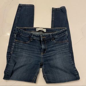 Abercrombie medium wash jeans